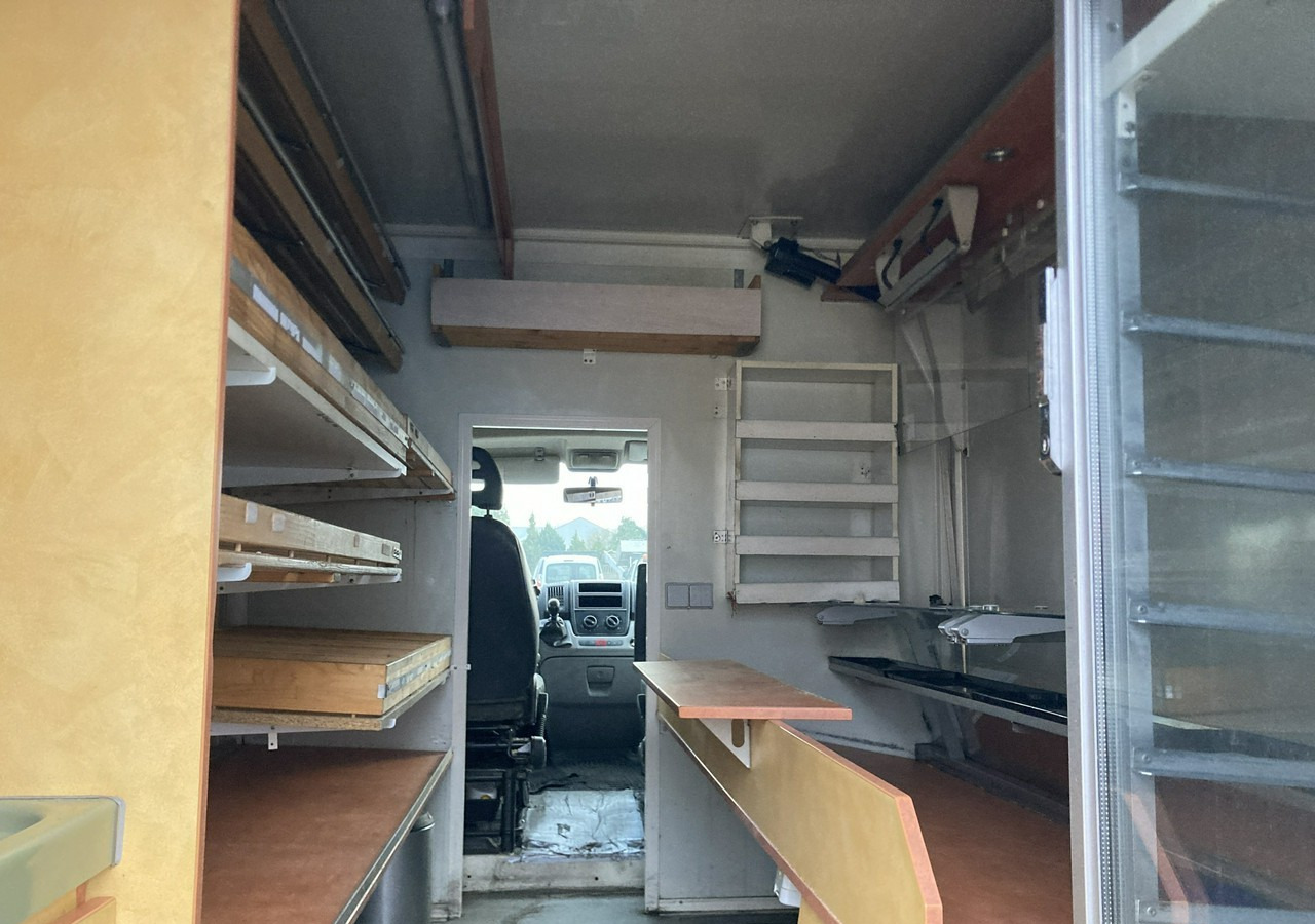 Fiat Ducato Autosklep pieczywa sklep Bar Gastronomiczny Food Truck Foodtruck 200 - Otra maquinaria: foto 2 Fiat Ducato Autosklep pieczywa sklep Bar Gastronomiczny Food Truck Foodtruck 200 - Otra maquinaria: foto 2