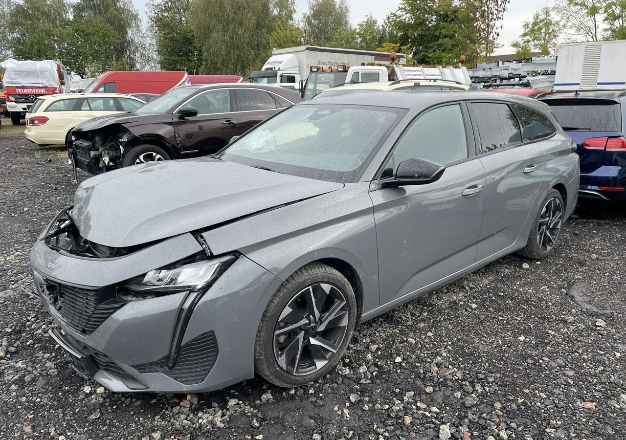 Peugeot 308 P5 Peugeot 308 1.5-131KM BlueHDi Allure Pack S&S EAT8 Salon PL 2024 - Coche familiar: foto 5 Peugeot 308 P5 Peugeot 308 1.5-131KM BlueHDi Allure Pack S&S EAT8 Salon PL 2024 - Coche familiar: foto 5