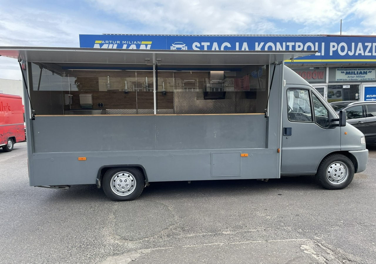 Peugeot Boxer Autosklep Gastronomiczna food truck foodtruck W-zasilanie DMC 3500 - Camión tienda: foto 2 Peugeot Boxer Autosklep Gastronomiczna food truck foodtruck W-zasilanie DMC 3500 - Camión tienda: foto 2