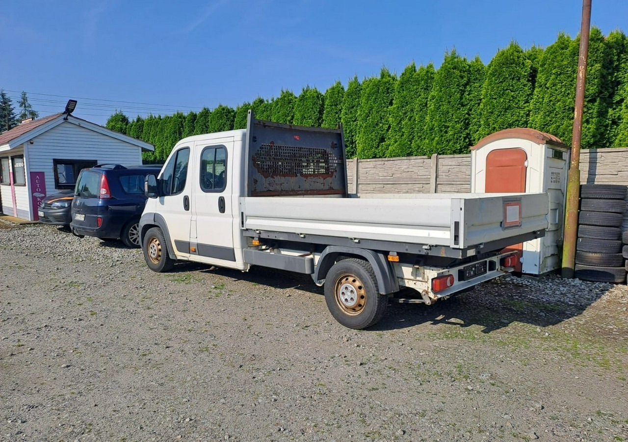 Peugeot Boxer Peugeot Boxer 2.0-130KM klima dokka Brygadówka doka 122tkm 2017 - Furgoneta caja abierta: foto 4 Peugeot Boxer Peugeot Boxer 2.0-130KM klima dokka Brygadówka doka 122tkm 2017 - Furgoneta caja abierta: foto 4