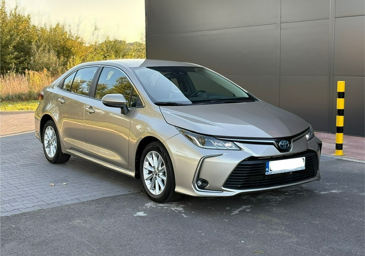 Toyota Corolla XII Corolla 1.8 Hybrid 140KM Comfort 2022 - Sedan: foto 1 Toyota Corolla XII Corolla 1.8 Hybrid 140KM Comfort 2022 - Sedan: foto 1