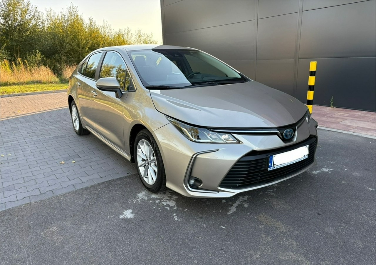 Toyota Corolla XII Corolla 1.8 Hybrid 140KM Comfort 2022 - Sedan: foto 2 Toyota Corolla XII Corolla 1.8 Hybrid 140KM Comfort 2022 - Sedan: foto 2