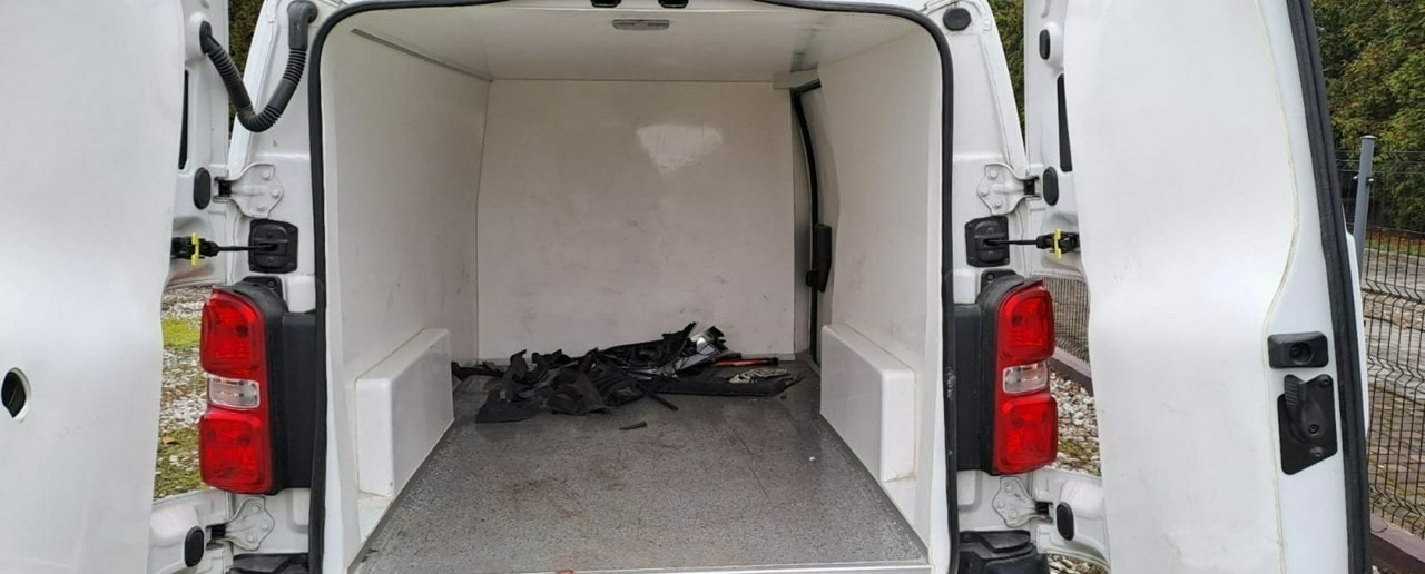 Toyota Proace Toyota Proace Maxi Klima chlodnia izoterma 2020 Salon PL - Furgoneta frigorifica: foto 2 Toyota Proace Toyota Proace Maxi Klima chlodnia izoterma 2020 Salon PL - Furgoneta frigorifica: foto 2