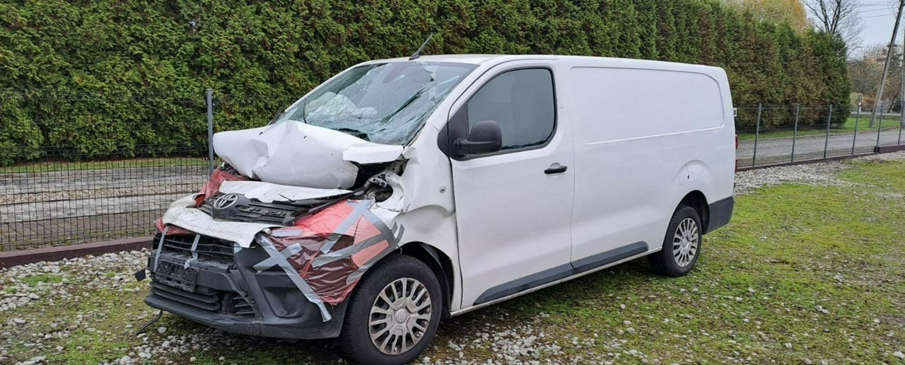 Toyota Proace Toyota Proace Maxi Klima chlodnia izoterma 2020 Salon PL - Furgoneta frigorifica: foto 1 Toyota Proace Toyota Proace Maxi Klima chlodnia izoterma 2020 Salon PL - Furgoneta frigorifica: foto 1