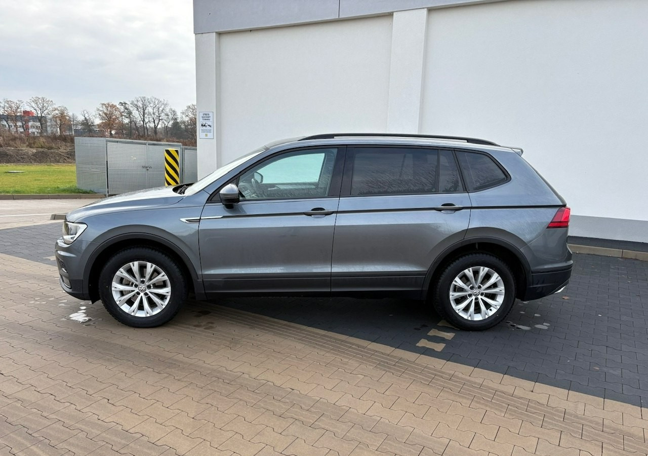 Volkswagen Tiguan II 1,4TSI 150KM 65tyśkm 7osobowy Comfort Tempomat ACC Klima Alu 2018 - SUV/ Todoterreno: foto 3 Volkswagen Tiguan II 1,4TSI 150KM 65tyśkm 7osobowy Comfort Tempomat ACC Klima Alu 2018 - SUV/ Todoterreno: foto 3