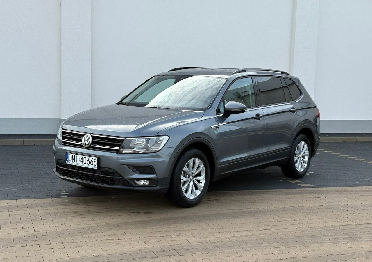 Volkswagen Tiguan II 1,4TSI 150KM 65tyśkm 7osobowy Comfort Tempomat ACC Klima Alu 2018 - SUV/ Todoterreno: foto 1 Volkswagen Tiguan II 1,4TSI 150KM 65tyśkm 7osobowy Comfort Tempomat ACC Klima Alu 2018 - SUV/ Todoterreno: foto 1