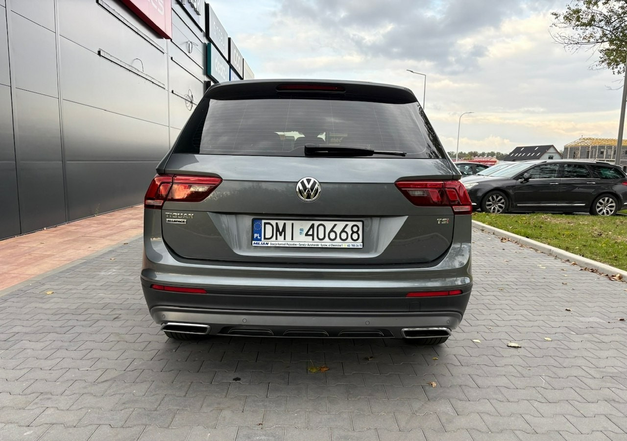 Volkswagen Tiguan II 1,4TSI 150KM 65tyśkm 7osobowy Comfort Tempomat ACC Klima Alu 2018 - SUV/ Todoterreno: foto 5 Volkswagen Tiguan II 1,4TSI 150KM 65tyśkm 7osobowy Comfort Tempomat ACC Klima Alu 2018 - SUV/ Todoterreno: foto 5