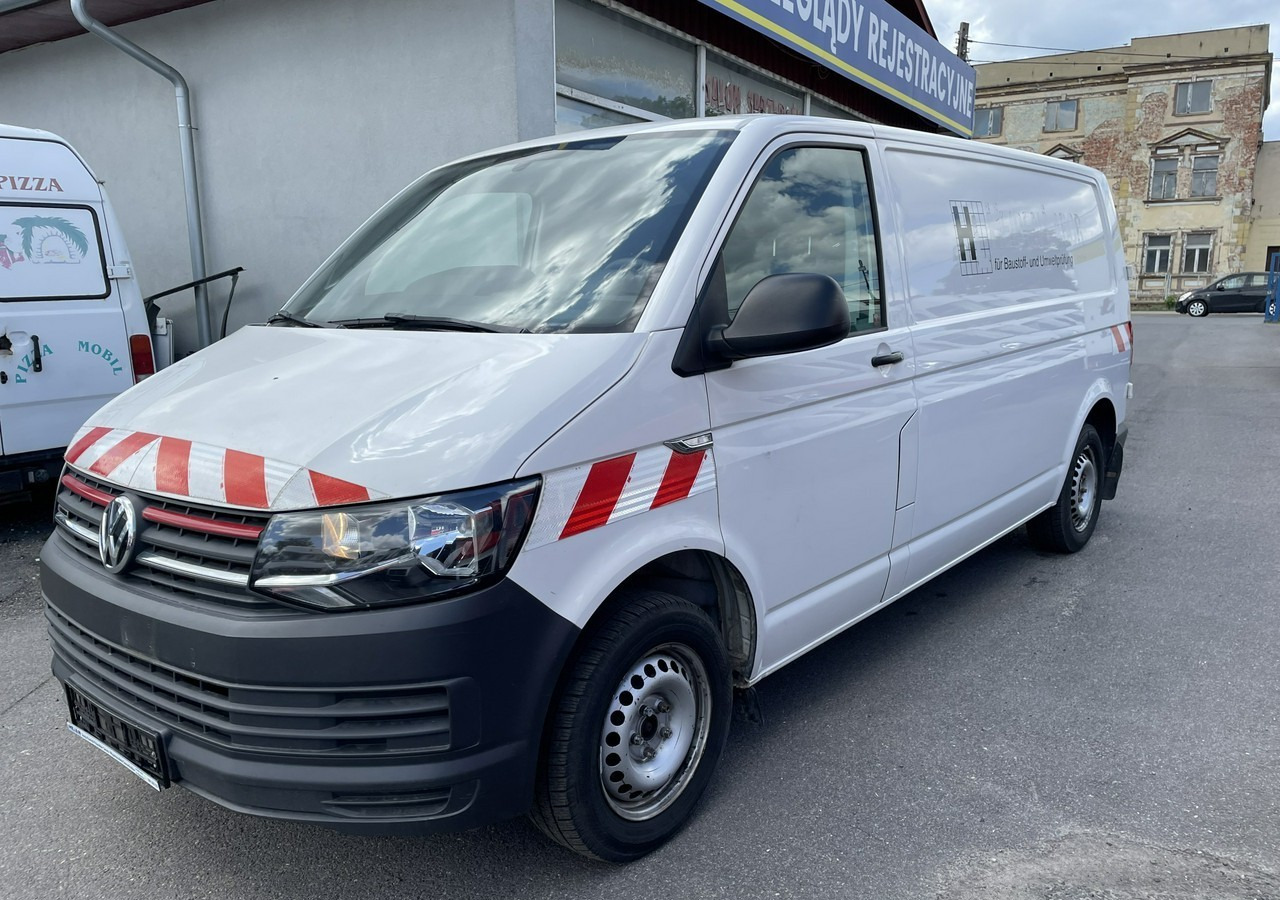 Volkswagen Transporter Volkswagen Transporter T6 Long 2.0-150KM 4X4 Klima Model 2018 - Furgón: foto 2 Volkswagen Transporter Volkswagen Transporter T6 Long 2.0-150KM 4X4 Klima Model 2018 - Furgón: foto 2