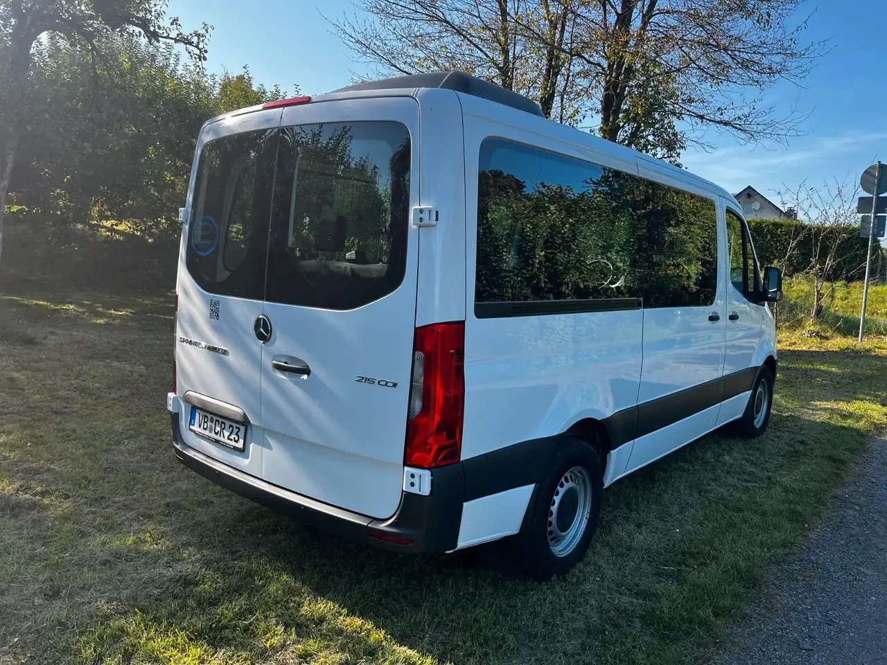 Mercedes-Benz Sprinter 215 KOMBI TOURER DACHKLIMA 9-SITZE - Minibús, Furgoneta de pasajeros: foto 4 Mercedes-Benz Sprinter 215 KOMBI TOURER DACHKLIMA 9-SITZE - Minibús, Furgoneta de pasajeros: foto 4
