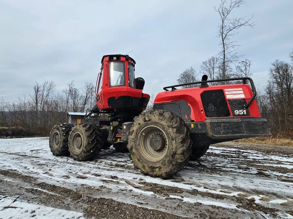 Komatsu 951  - Procesadora forestal: foto 2 Komatsu 951  - Procesadora forestal: foto 2