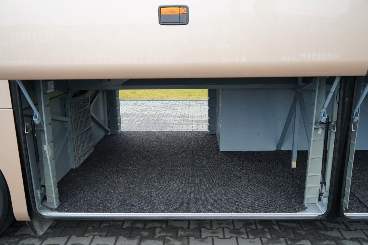 Autobús Mercedes-Benz TOURISMO RHD / EURO 6 / 12 METRÓW / SPROWADZONY: foto 44 Autobús Mercedes-Benz TOURISMO RHD / EURO 6 / 12 METRÓW / SPROWADZONY: foto 44