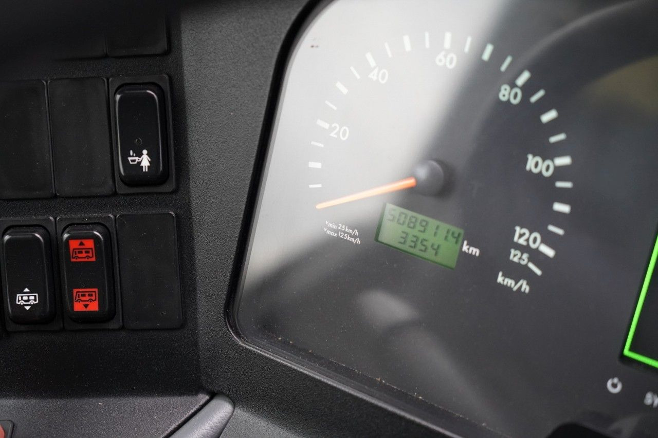 Autobús Mercedes-Benz TOURISMO RHD / EURO 6 / 12 METRÓW / SPROWADZONY: foto 46 Autobús Mercedes-Benz TOURISMO RHD / EURO 6 / 12 METRÓW / SPROWADZONY: foto 46