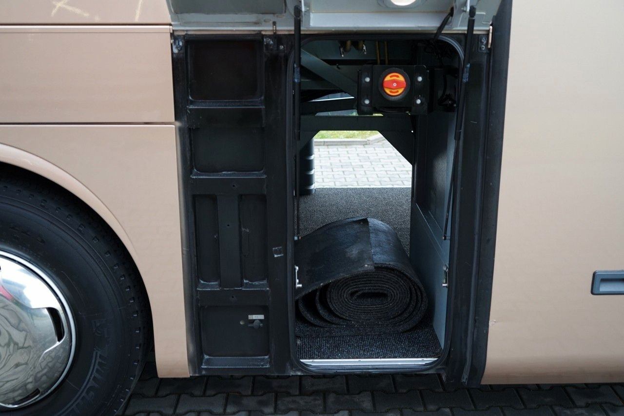 Autobús Mercedes-Benz TOURISMO RHD / EURO 6 / 12 METRÓW / SPROWADZONY: foto 39 Autobús Mercedes-Benz TOURISMO RHD / EURO 6 / 12 METRÓW / SPROWADZONY: foto 39