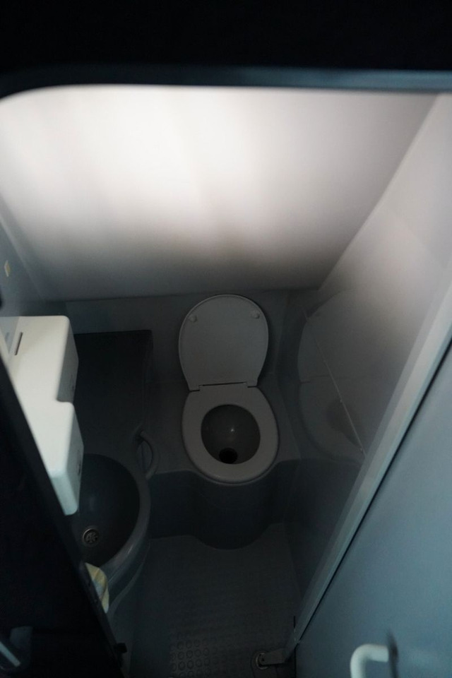 Autobús Mercedes-Benz TOURISMO RHD / EURO 6 / 12 METRÓW / SPROWADZONY: foto 23 Autobús Mercedes-Benz TOURISMO RHD / EURO 6 / 12 METRÓW / SPROWADZONY: foto 23