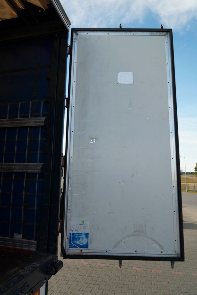 Remolque con toldo BERGER ECOTRAIL / FIRANKA / STANDARD / SUPER LEK: foto 11 Remolque con toldo BERGER ECOTRAIL / FIRANKA / STANDARD / SUPER LEK: foto 11