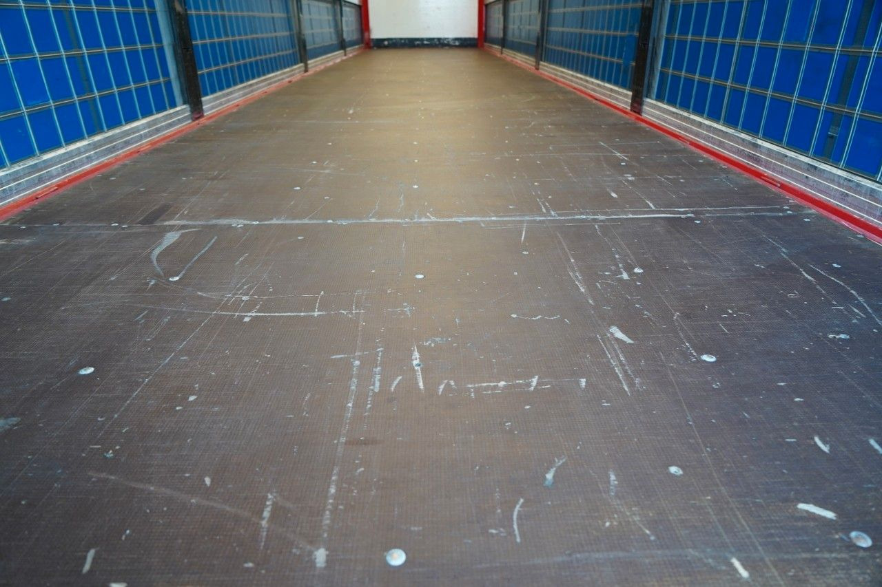 Remolque con toldo BERGER ECOTRAIL / FIRANKA / STANDARD / SUPER LEK: foto 16 Remolque con toldo BERGER ECOTRAIL / FIRANKA / STANDARD / SUPER LEK: foto 16