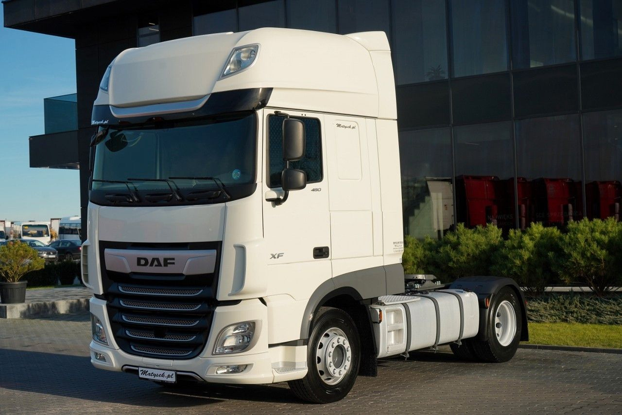 DAF XF 480 / SUPER SPACE CAB / 2021 - Cabeza tractora: foto 4 DAF XF 480 / SUPER SPACE CAB / 2021 - Cabeza tractora: foto 4