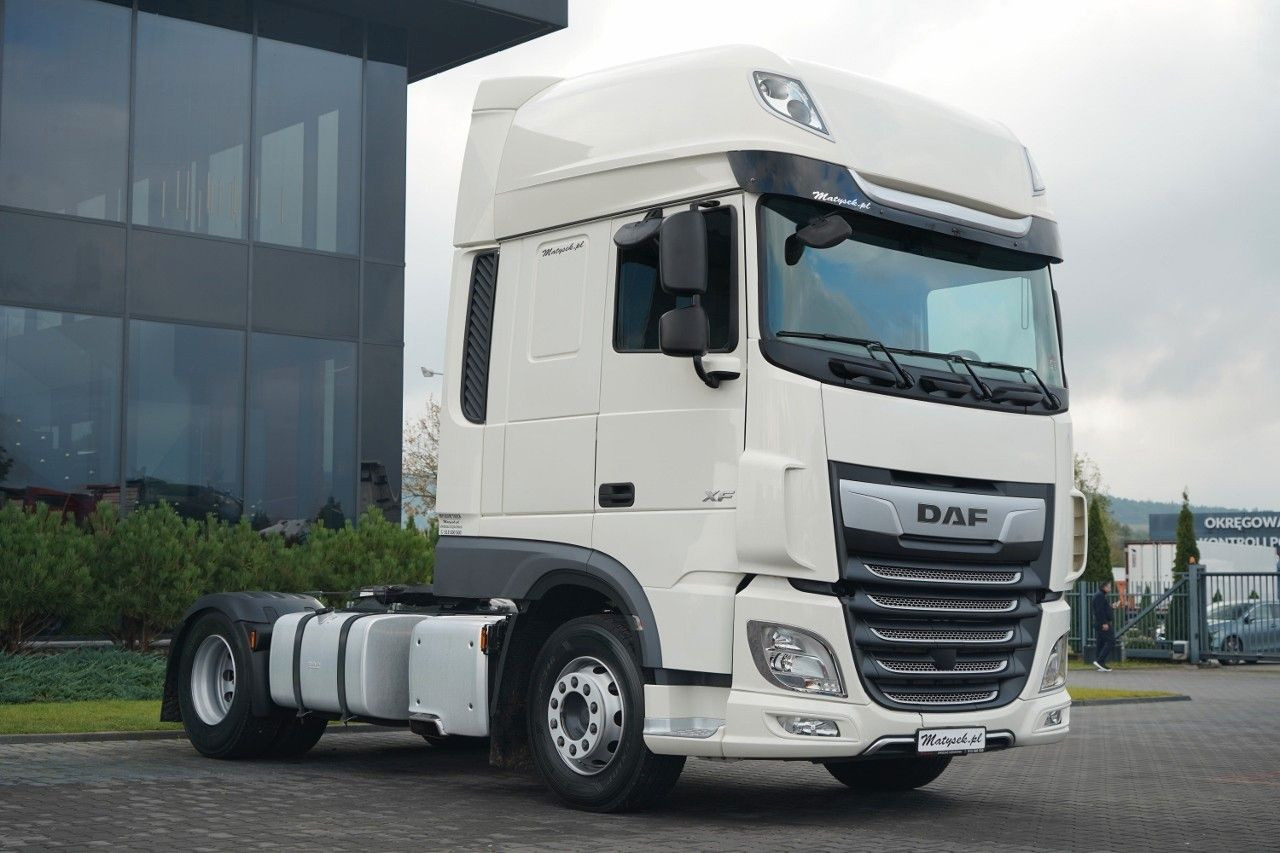 DAF XF 480 / SUPER SPACE CAB / OPONY 100% / 2021 RO - Cabeza tractora: foto 2 DAF XF 480 / SUPER SPACE CAB / OPONY 100% / 2021 RO - Cabeza tractora: foto 2