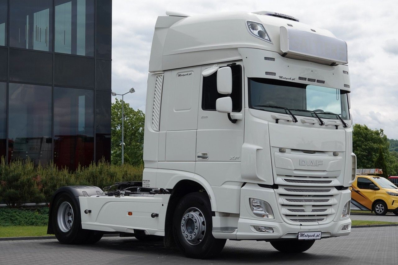 DAF XF 530 / HYDRAULIKA / I-PARK COOL / SSC / PO KO - Cabeza tractora: foto 2 DAF XF 530 / HYDRAULIKA / I-PARK COOL / SSC / PO KO - Cabeza tractora: foto 2