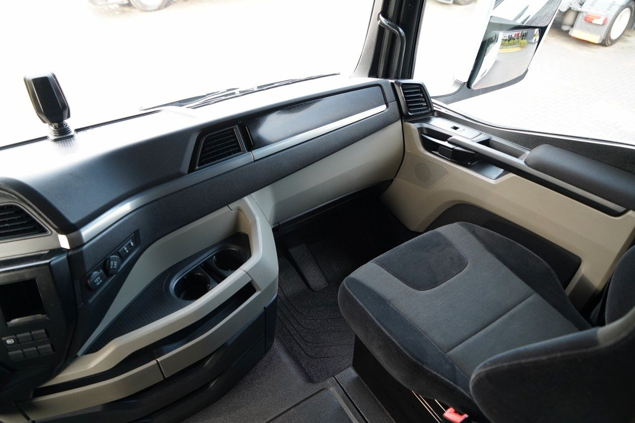 Leasing de MAN TGX 18.510 / GM / RETARDER / NAVI / 2022 R MAN TGX 18.510 / GM / RETARDER / NAVI / 2022 R: foto 33 Leasing de MAN TGX 18.510 / GM / RETARDER / NAVI / 2022 R MAN TGX 18.510 / GM / RETARDER / NAVI / 2022 R: foto 33