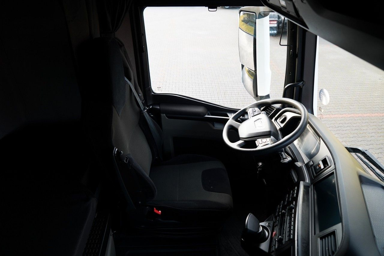 Leasing de MAN TGX 18.510 / GM / RETARDER / NAVI / 2022 R MAN TGX 18.510 / GM / RETARDER / NAVI / 2022 R: foto 28 Leasing de MAN TGX 18.510 / GM / RETARDER / NAVI / 2022 R MAN TGX 18.510 / GM / RETARDER / NAVI / 2022 R: foto 28