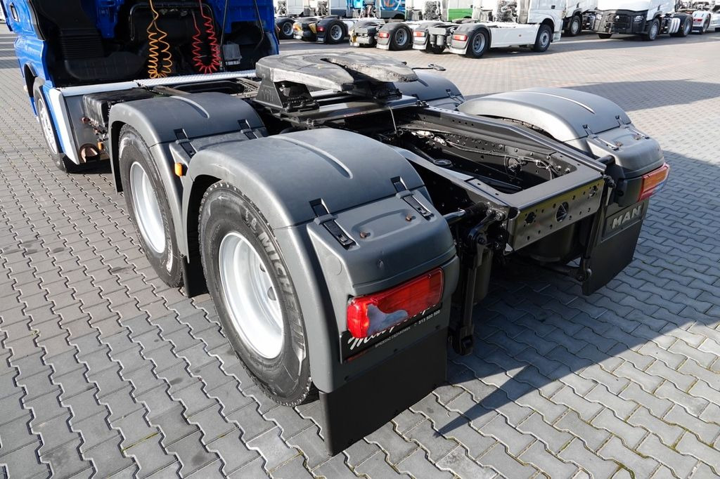 Cabeza tractora MAN TGX 33.540 / 6x4 / RETARDER / DMC: 90 TON / 3 os MAN TGX 33.540 / 6x4 / RETARDER / DMC: 90 TON / 3 os: foto 8 Cabeza tractora MAN TGX 33.540 / 6x4 / RETARDER / DMC: 90 TON / 3 os MAN TGX 33.540 / 6x4 / RETARDER / DMC: 90 TON / 3 os: foto 8