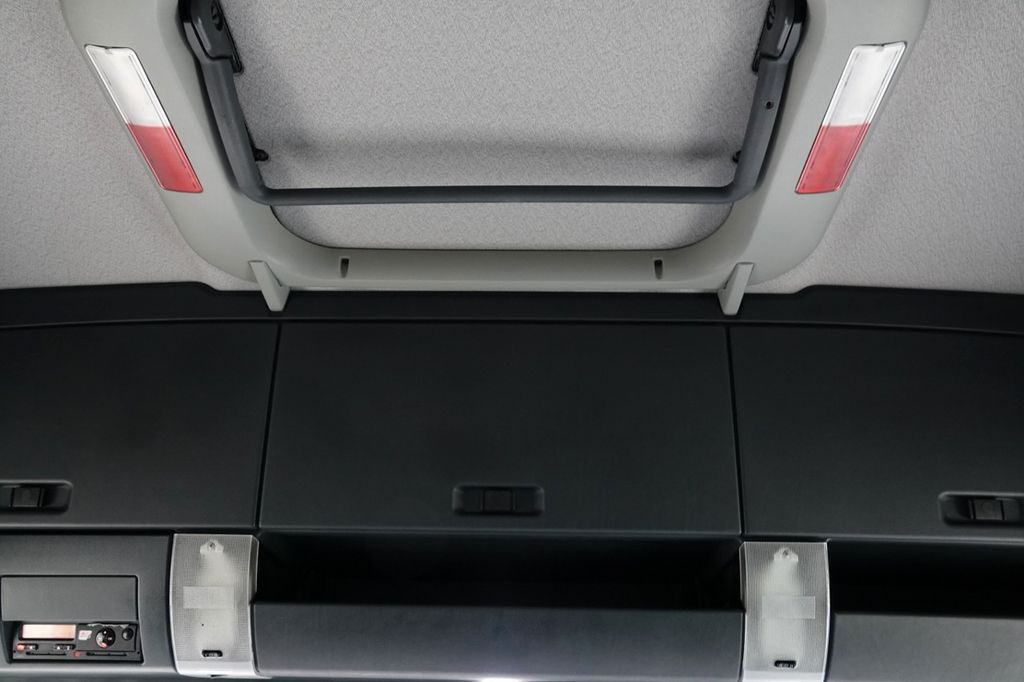 Cabeza tractora MAN TGX 33.540 / 6x4 / RETARDER / DMC: 90 TON / 3 os MAN TGX 33.540 / 6x4 / RETARDER / DMC: 90 TON / 3 os: foto 15 Cabeza tractora MAN TGX 33.540 / 6x4 / RETARDER / DMC: 90 TON / 3 os MAN TGX 33.540 / 6x4 / RETARDER / DMC: 90 TON / 3 os: foto 15