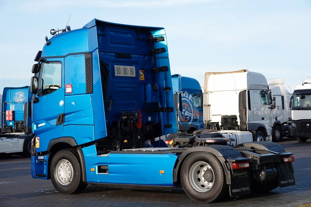 Renault T 480 / 13L / I-PARK COOL / OPONY 100 % / HIGH - Cabeza tractora: foto 4 Renault T 480 / 13L / I-PARK COOL / OPONY 100 % / HIGH - Cabeza tractora: foto 4