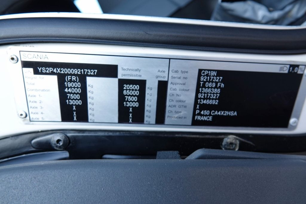 Cabeza tractora Scania P 450 / RETARDER / NISKA KABINA / WYSOKO ZAWIESZ: foto 17