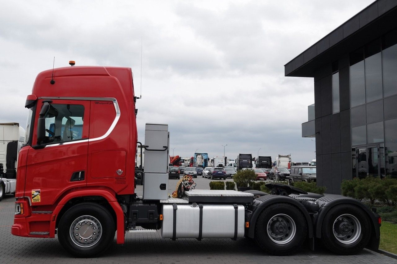 Scania R 580 / V8 / 6x4 / DMC: 150.000 KG / I-PARK COO Scania R 580 / V8 / 6x4 / DMC: 150.000 KG / I-PARK COO - Cabeza tractora: foto 5 Scania R 580 / V8 / 6x4 / DMC: 150.000 KG / I-PARK COO Scania R 580 / V8 / 6x4 / DMC: 150.000 KG / I-PARK COO - Cabeza tractora: foto 5