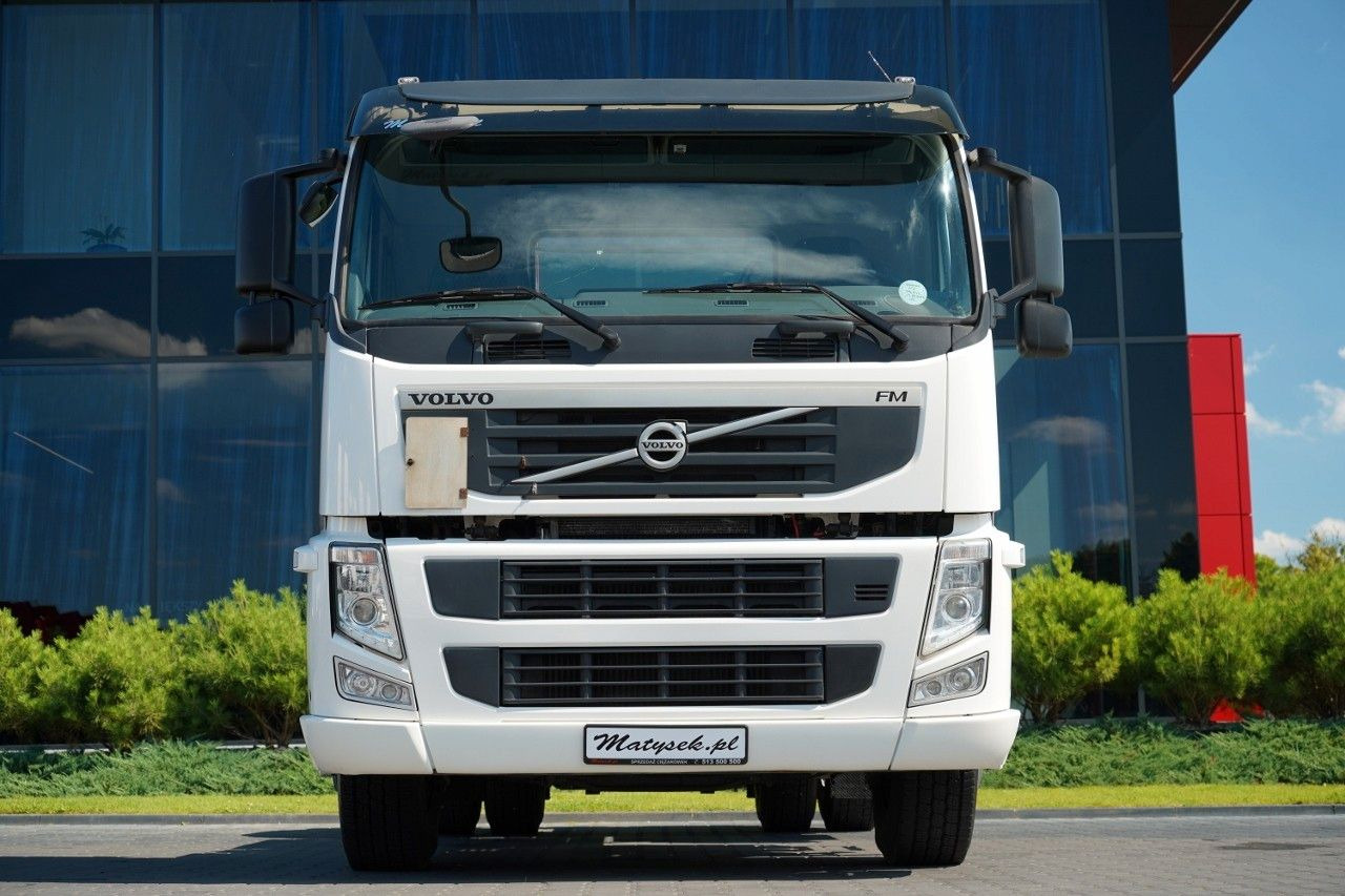 Volvo FM 380 / PEŁNY ADR / NISKA KABINA / DZIENNA KABI - Cabeza tractora: foto 3 Volvo FM 380 / PEŁNY ADR / NISKA KABINA / DZIENNA KABI - Cabeza tractora: foto 3