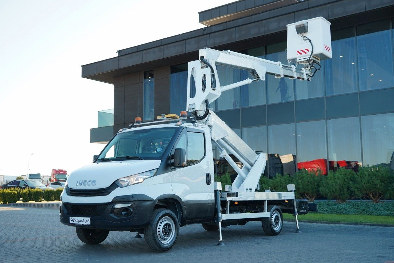Iveco DAILY 35-120 / ZWYŻKA / PODNOŚNIK KOSZOWY 20 ME - Camión con plataforma elevadora: foto 1 Iveco DAILY 35-120 / ZWYŻKA / PODNOŚNIK KOSZOWY 20 ME - Camión con plataforma elevadora: foto 1