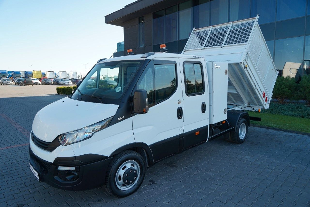 Iveco DAILY 35-140 / BRYGADOWKA / WYWROTKA / BLIŹNIAK - Furgoneta basculante, Furgoneta combi: foto 2 Iveco DAILY 35-140 / BRYGADOWKA / WYWROTKA / BLIŹNIAK - Furgoneta basculante, Furgoneta combi: foto 2