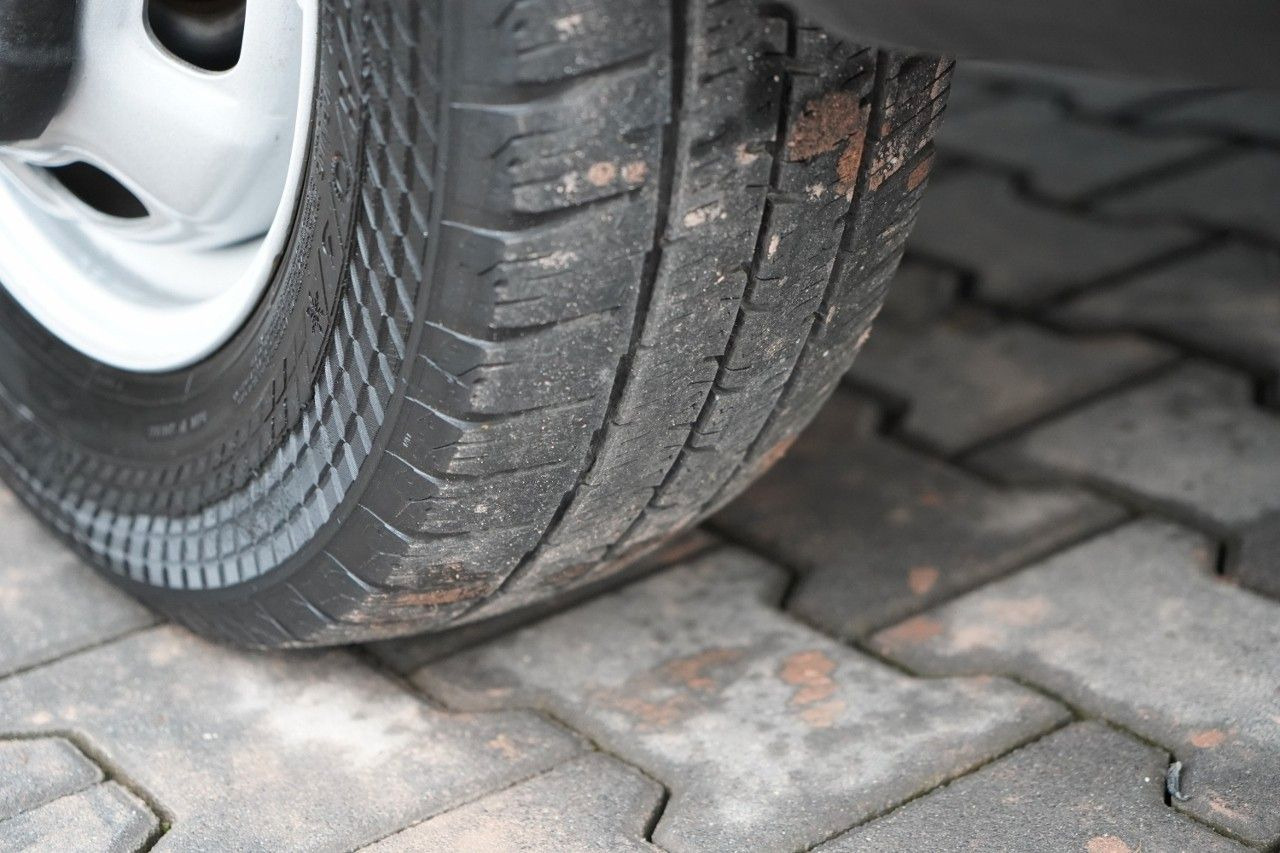 Furgoneta basculante Iveco DAILY 35-140 / WYWROTKA / BRYGADÓWKA / BLIŹNIAK: foto 26