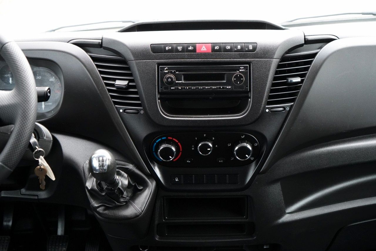 Furgoneta basculante Iveco DAILY 35-140 / WYWROTKA / BRYGADÓWKA / BLIŹNIAK: foto 34