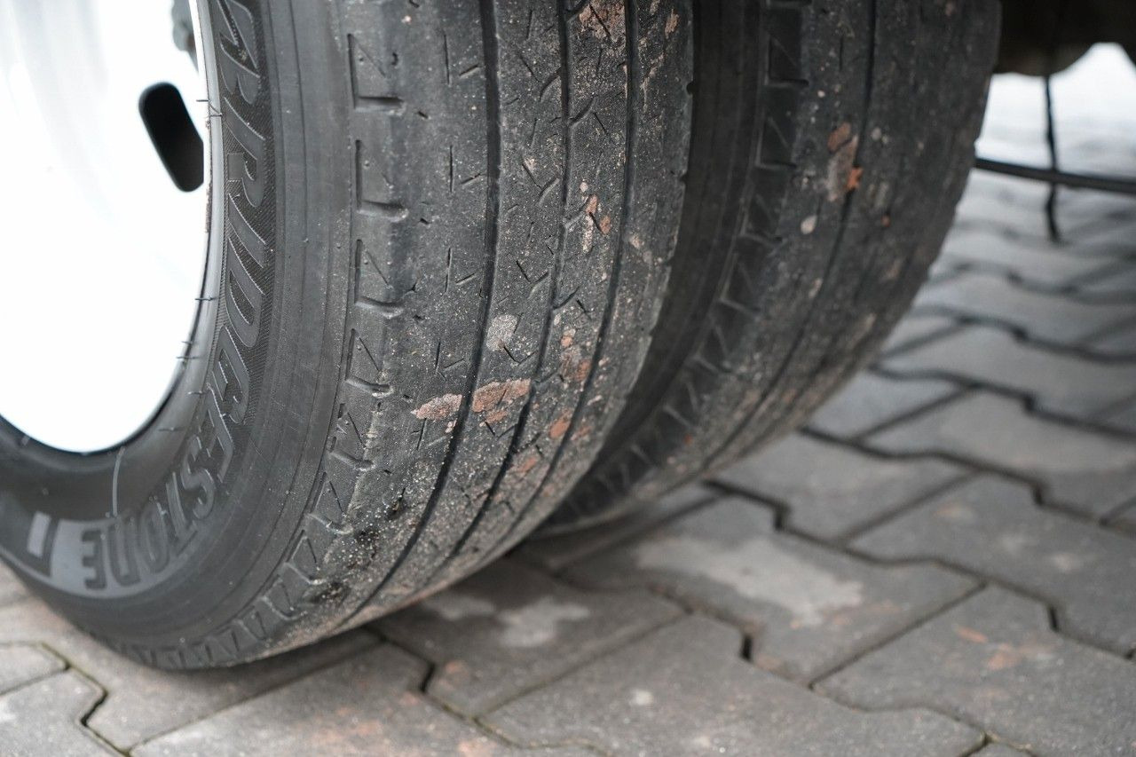 Furgoneta basculante Iveco DAILY 35-140 / WYWROTKA / BRYGADÓWKA / BLIŹNIAK: foto 27