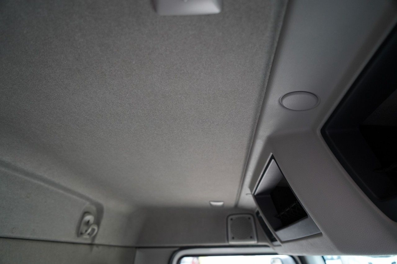 Camión caja cerrada Renault D 210 / 4x2 / KONTENER / 8,6 M / MOCNA PODŁOGA /: foto 36 Camión caja cerrada Renault D 210 / 4x2 / KONTENER / 8,6 M / MOCNA PODŁOGA /: foto 36