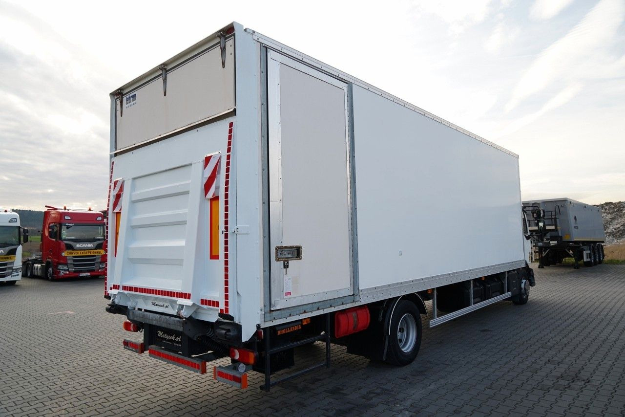 Camión caja cerrada Renault D 210 / 4x2 / KONTENER / 8,6 M / MOCNA PODŁOGA /: foto 8 Camión caja cerrada Renault D 210 / 4x2 / KONTENER / 8,6 M / MOCNA PODŁOGA /: foto 8