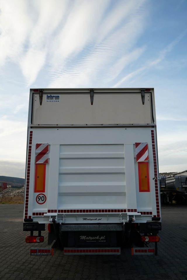 Camión caja cerrada Renault D 210 / 4x2 / KONTENER / 8,6 M / MOCNA PODŁOGA /: foto 14 Camión caja cerrada Renault D 210 / 4x2 / KONTENER / 8,6 M / MOCNA PODŁOGA /: foto 14