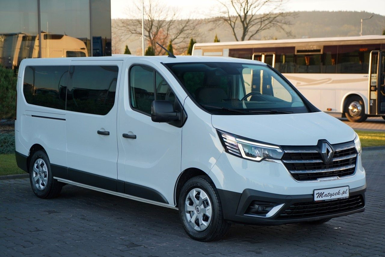 Renault TRAFIC III / BUS / 9 MIEJSC / PIERWSZY WŁAŚCICIE - Furgoneta de pasajeros: foto 1 Renault TRAFIC III / BUS / 9 MIEJSC / PIERWSZY WŁAŚCICIE - Furgoneta de pasajeros: foto 1