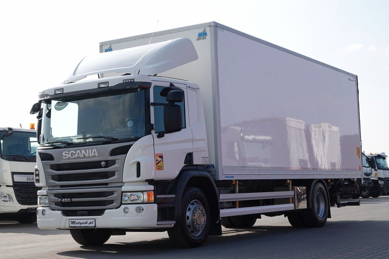 Scania P 450 / 4x2 / IZOTERMA / NIISKI PRZEBIEG 96 ty - Camión frigorífico: foto 2 Scania P 450 / 4x2 / IZOTERMA / NIISKI PRZEBIEG 96 ty - Camión frigorífico: foto 2
