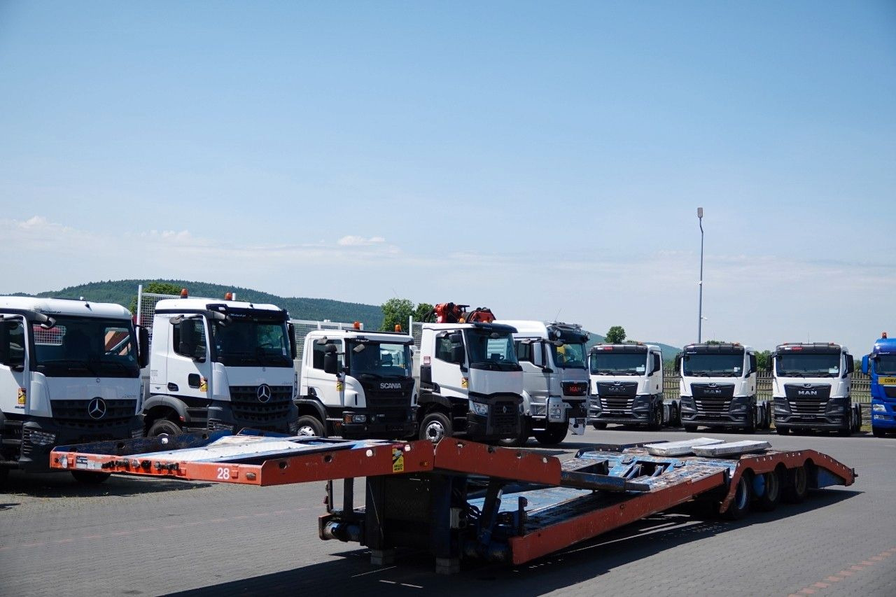 VS-MONT/ VSAT11 / NACZEPA LAWETA / NISKOPODWOZIO - Semirremolque góndola rebajadas: foto 1 VS-MONT/ VSAT11 / NACZEPA LAWETA / NISKOPODWOZIO - Semirremolque góndola rebajadas: foto 1