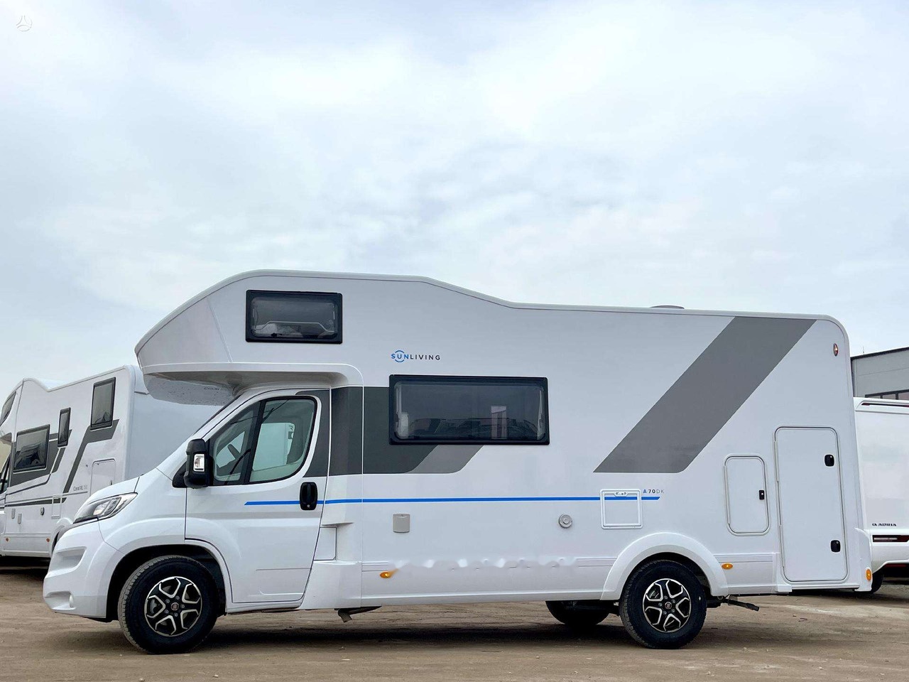 SUN LIVING A70DK - Autocaravana capuchina: foto 3 SUN LIVING A70DK - Autocaravana capuchina: foto 3