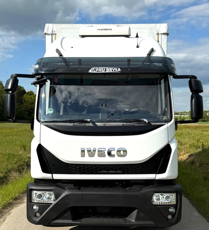 Iveco EUROCARGO 160E320/FIRANKA/WINDA/AUTOMAT/NISKI PRZEBIEG/E6/SPROWADZONY/PIERWSZY WŁAŚCICIEL - Camión lona: foto 3 Iveco EUROCARGO 160E320/FIRANKA/WINDA/AUTOMAT/NISKI PRZEBIEG/E6/SPROWADZONY/PIERWSZY WŁAŚCICIEL - Camión lona: foto 3