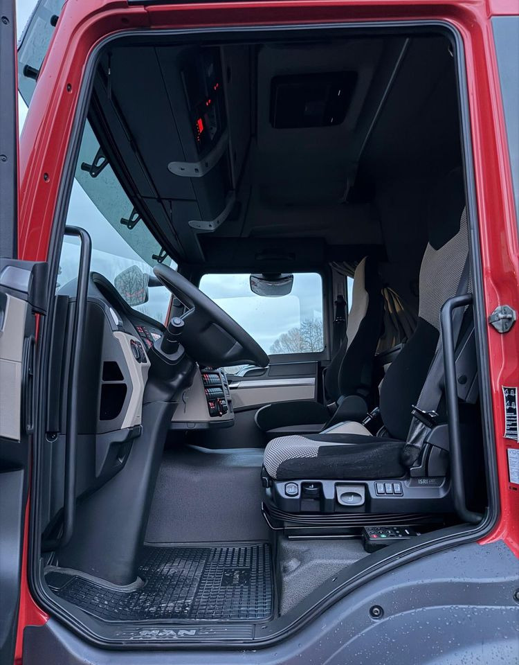 Camión lona MAN TGM 15.250 / FIRANKA / 2018R / KLIMA POSTOJOWA /SPROWADZONY / 20 PALET / E6 / WINDA /: foto 13 Camión lona MAN TGM 15.250 / FIRANKA / 2018R / KLIMA POSTOJOWA /SPROWADZONY / 20 PALET / E6 / WINDA /: foto 13