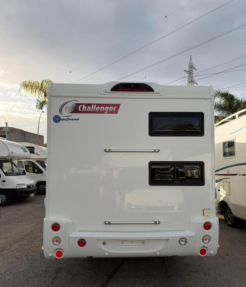 Challenger C 256 - Autocaravana capuchina: foto 4 Challenger C 256 - Autocaravana capuchina: foto 4
