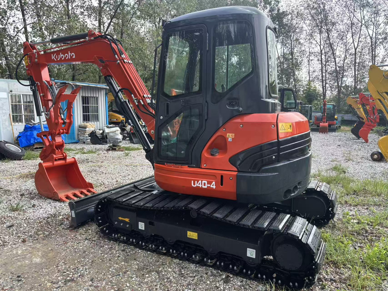 KUBOTA U40 - Miniexcavadora: foto 2 KUBOTA U40 - Miniexcavadora: foto 2