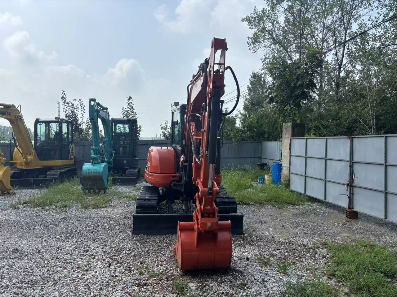 KUBOTA U40 - Miniexcavadora: foto 4 KUBOTA U40 - Miniexcavadora: foto 4