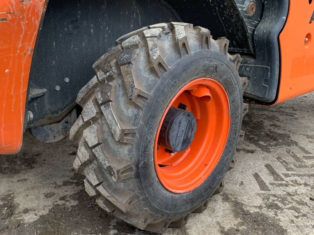 Leasing de Ausa T 204 H  Ausa T 204 H: foto 7