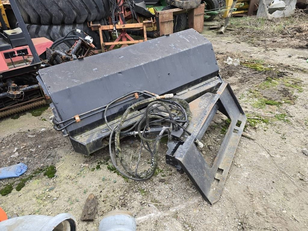 Bobcat Bobcat - Barredora cucharón para Maquinaria de construcción: foto 3 Bobcat Bobcat - Barredora cucharón para Maquinaria de construcción: foto 3